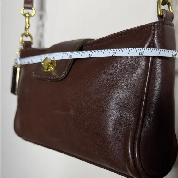 Coach Vintage Legacy Demi Turnlock Bag #9154 - Cuero Mahogany (1999) - Picture 17 of 17